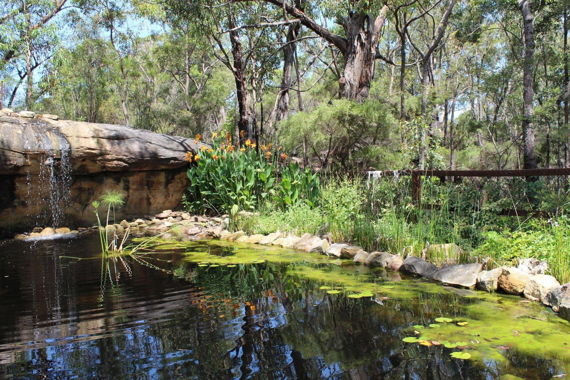 Storey Grange Springwood Kültér fotó